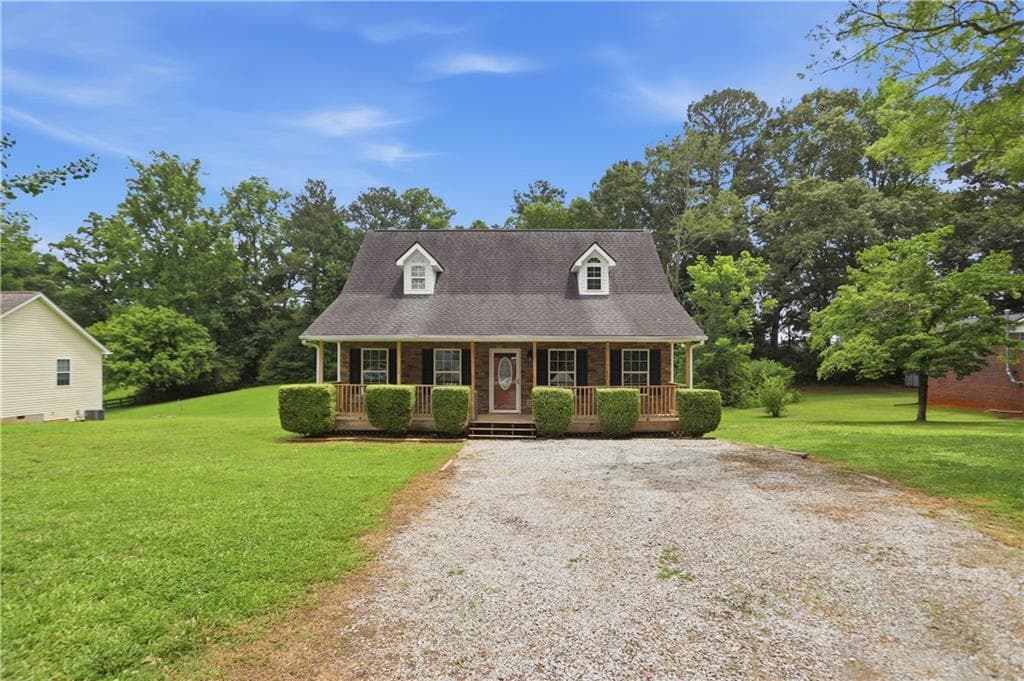 3 bedroom, 3 bathroom, 1,461 sq ft single family residence under contract at 345 Rainey Road, Temple, GA 30179