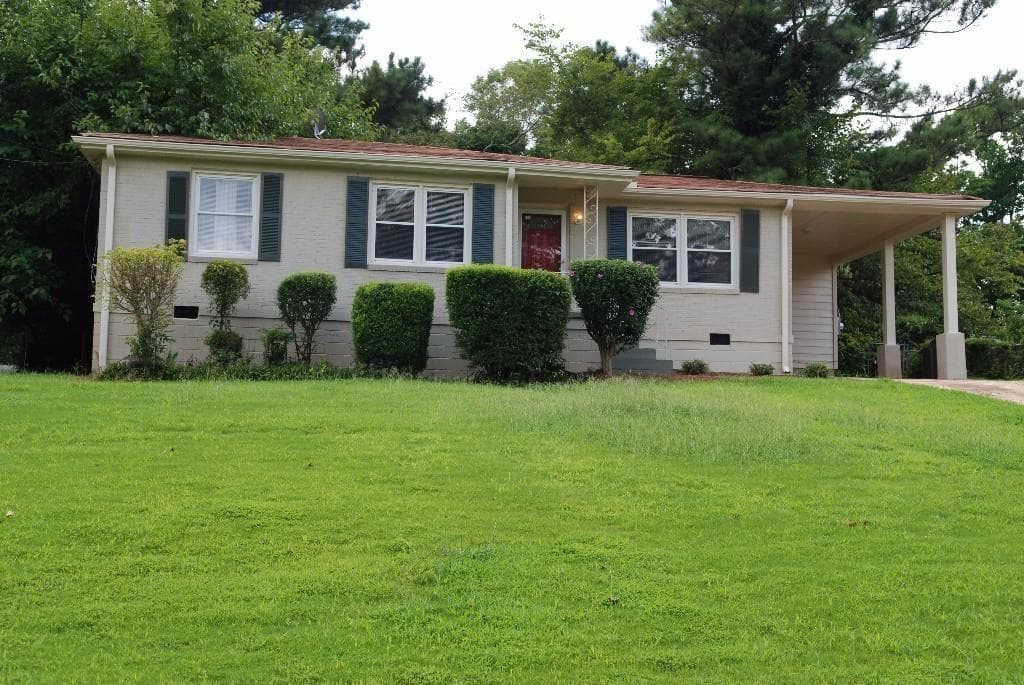3 bedroom, 1 bathroom, 994 sq ft single family residence for rent at 3151 Bluebird Lane, Decatur, GA 30032 for $1,500 a month — photo 1 of 16