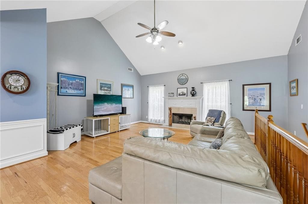 5 bedroom, 3 bathroom, 3,574 sq ft single family residence for sale at 3576 Phoenix Cove Drive, Gainesville, GA 30506 — photo 7