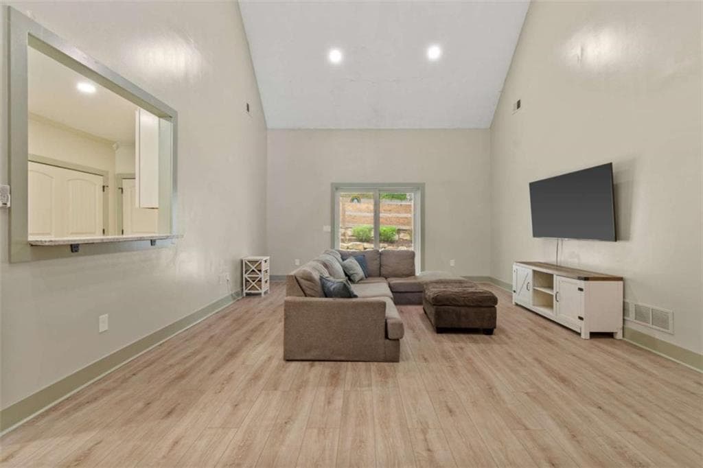 4 bedroom, 3 bathroom, 2,733 sq ft single family residence under contract at 98 Grizzle Road, Dawsonville, GA 30534 — photo 8