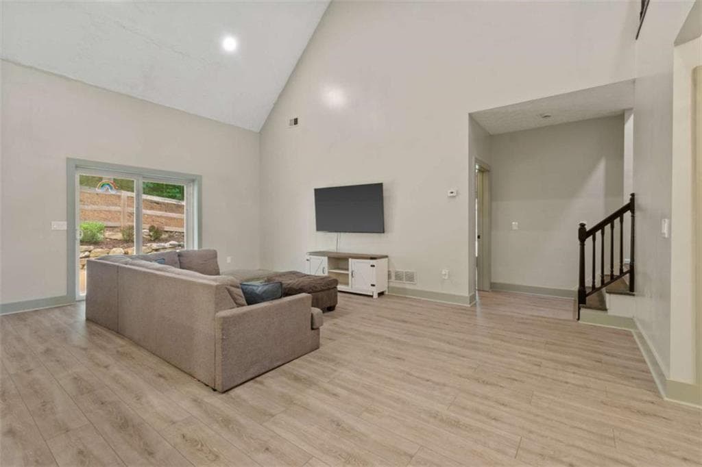 4 bedroom, 3 bathroom, 2,733 sq ft single family residence under contract at 98 Grizzle Road, Dawsonville, GA 30534 — photo 10