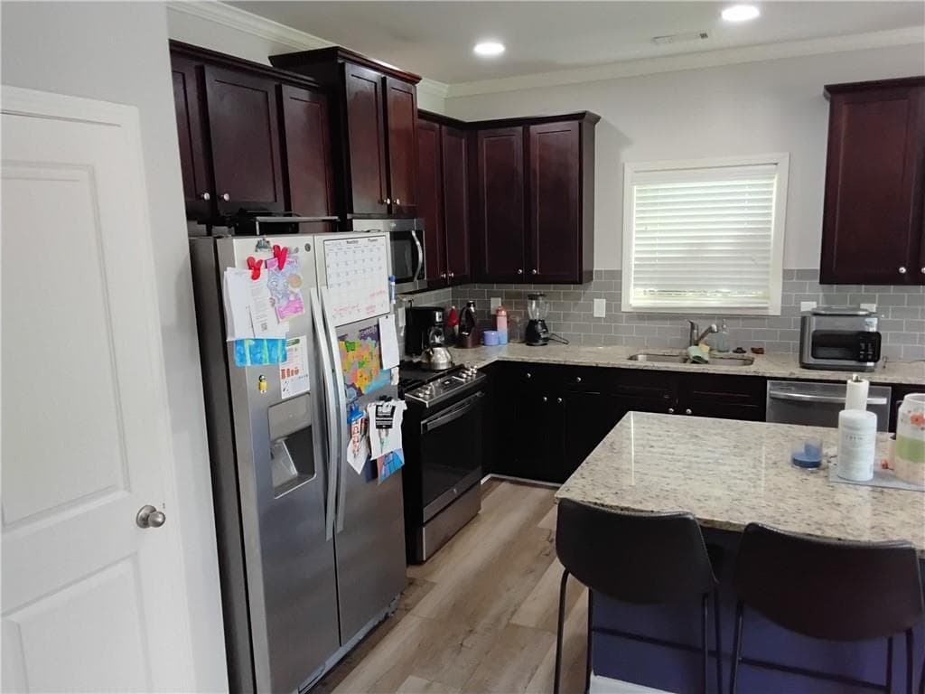 3 bedroom, 2 bathroom, 1,631 sq ft single family residence for sale at 4520 Sweetwater Drive, Gainesville, GA 30504 — photo 3