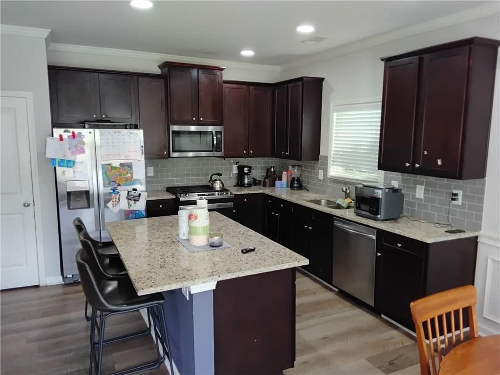 3 bedroom, 2 bathroom, 1,631 sq ft single family residence for sale at 4520 Sweetwater Drive, Gainesville, GA 30504 — photo 4