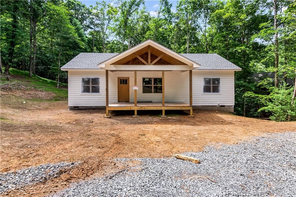 3 bedroom, 2 bathroom, 1,248 sq ft single family residence under contract at 209 Pinecrest Court, Ellijay, GA 30540 — photo 5