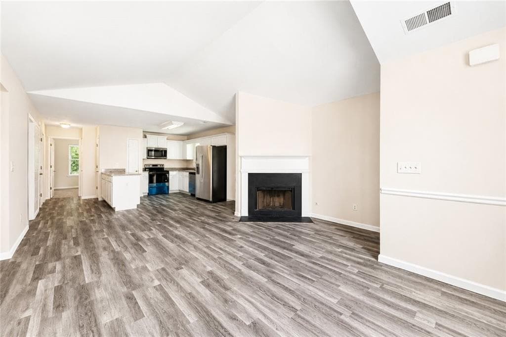 4 bedroom, 2 bathroom, 1,476 sq ft single family residence for sale at 2341 Daniel Road, Atlanta, GA 30331 — photo 5