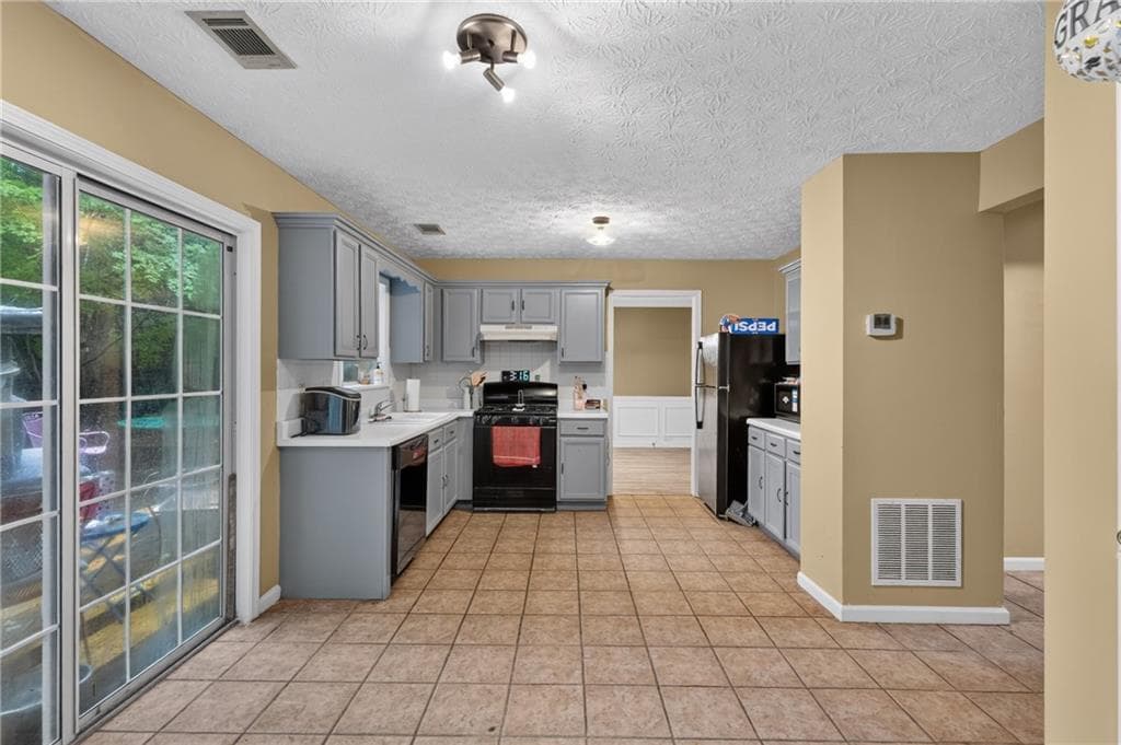 3 bedroom, 3 bathroom, 2,040 sq ft single family residence for sale at 855 Underhill Court, Buford, GA 30518 — photo 9