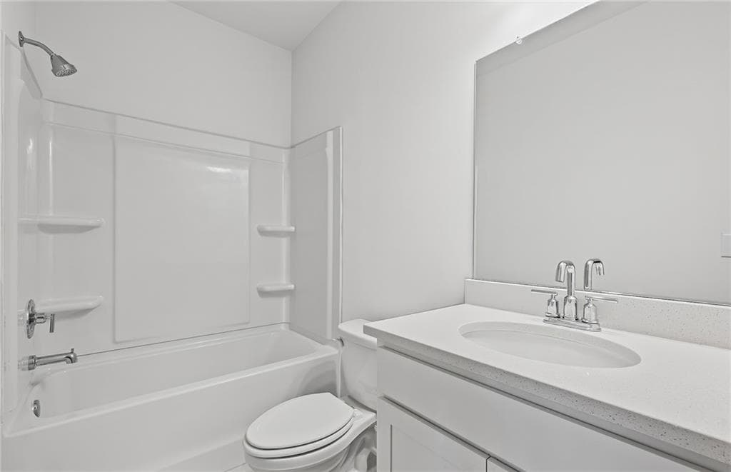 5 bedroom, 3 bathroom, 2,956 sq ft single family residence under contract at 244 Delilah Street, Mcdonough, GA 30252 — photo 9