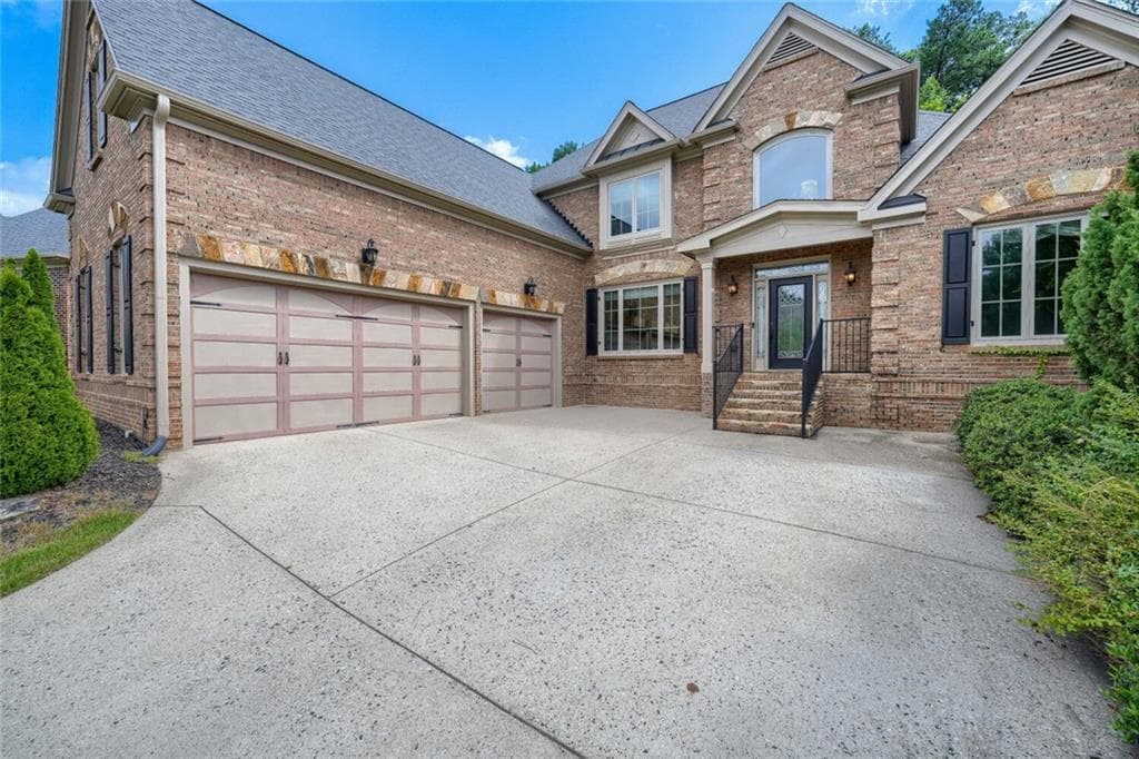 5 bedroom, 6 bathroom, 6,296 sq ft single family residence for sale at 2195 Enclave Mill Drive, Dacula, GA 30019 — photo 5