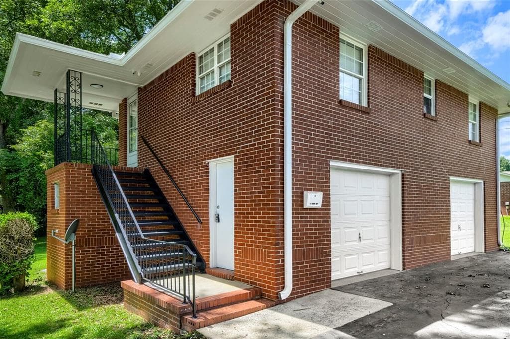 2 bedroom, 1 bathroom, 759 sq ft single family residence for sale at 1 North Avenue, Hampton, GA 30228 — photo 4