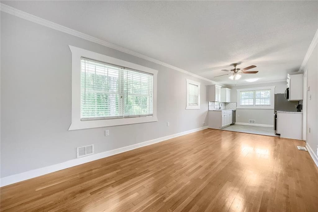 2 bedroom, 1 bathroom, 759 sq ft single family residence for sale at 1 North Avenue, Hampton, GA 30228 — photo 5