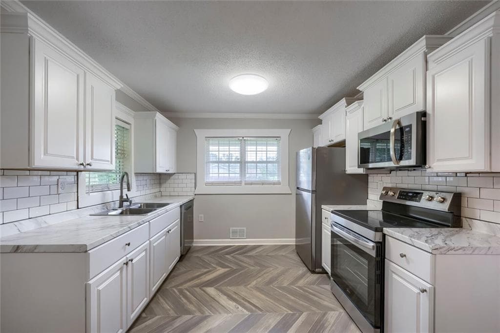 2 bedroom, 1 bathroom, 759 sq ft single family residence for sale at 1 North Avenue, Hampton, GA 30228 — photo 9