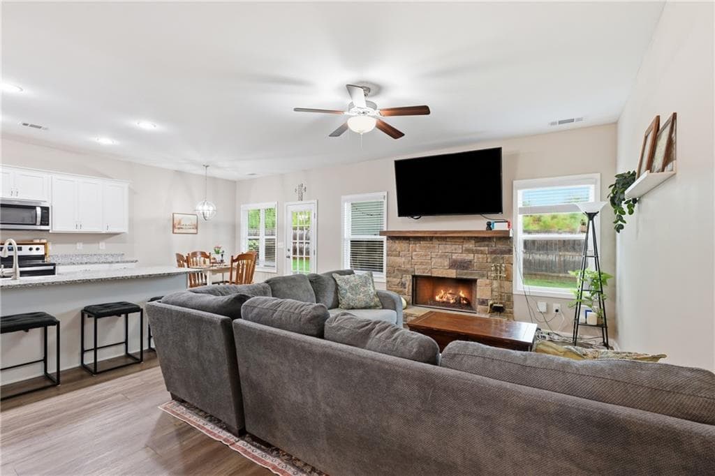 4 bedroom, 4 bathroom, 2,214 sq ft single family residence under contract at 6352 Magnolia Station Drive, Lula, GA 30554 — photo 3