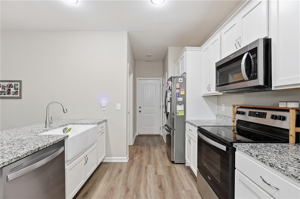 4 bedroom, 4 bathroom, 2,214 sq ft single family residence under contract at 6352 Magnolia Station Drive, Lula, GA 30554 — photo 8