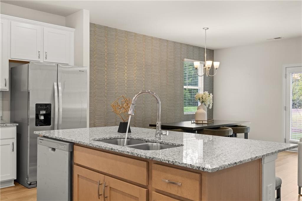 3 bedroom, 3 bathroom, 1,864 sq ft single family residence under contract at 2639 Colville Terrace, Ellenwood, GA 30294 — photo 4