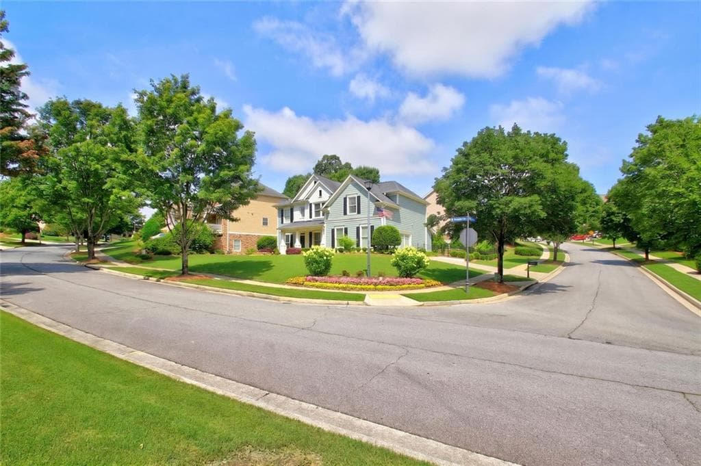 4 bedroom, 3 bathroom, 3,182 sq ft single family residence under contract at 7423 Fireside Lane, Flowery Branch, GA 30542 — photo 8