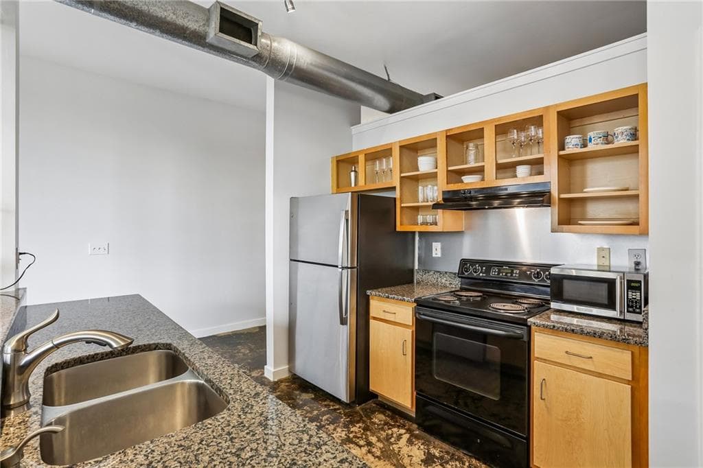 2 bedroom, 1 bathroom, 1,085 sq ft condominium for sale at 800 Peachtree Street 8613, Atlanta, GA 30308 — photo 7
