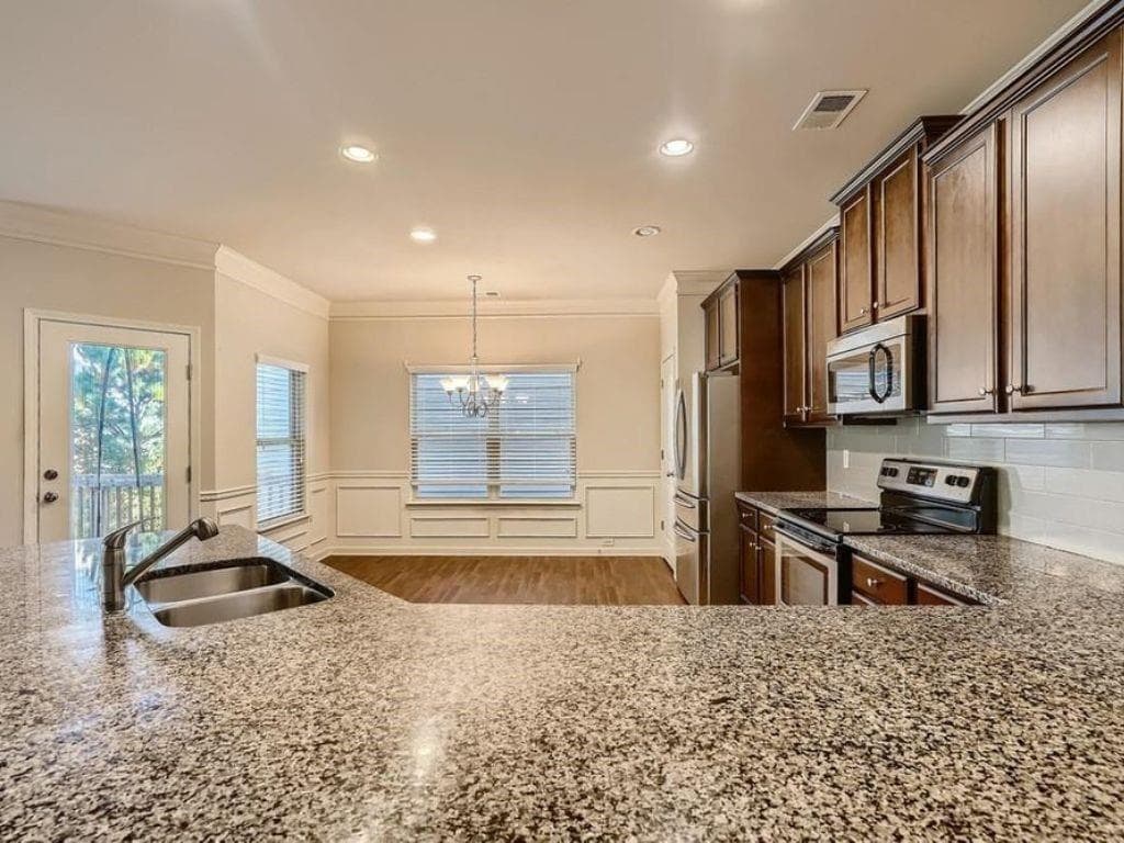 3 bedroom, 3 bathroom, 2,012 sq ft single family residence for rent at 3448 Woodward Down Trail, Buford, GA 30519 for $2,300 a month — photo 7