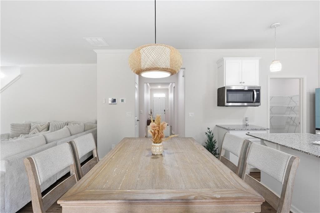 5 bedroom, 3 bathroom, 3,023 sq ft single family residence for rent at 4910 Bramblett Grove Place, Cumming, GA 30040 for $2,950 a month — photo 5