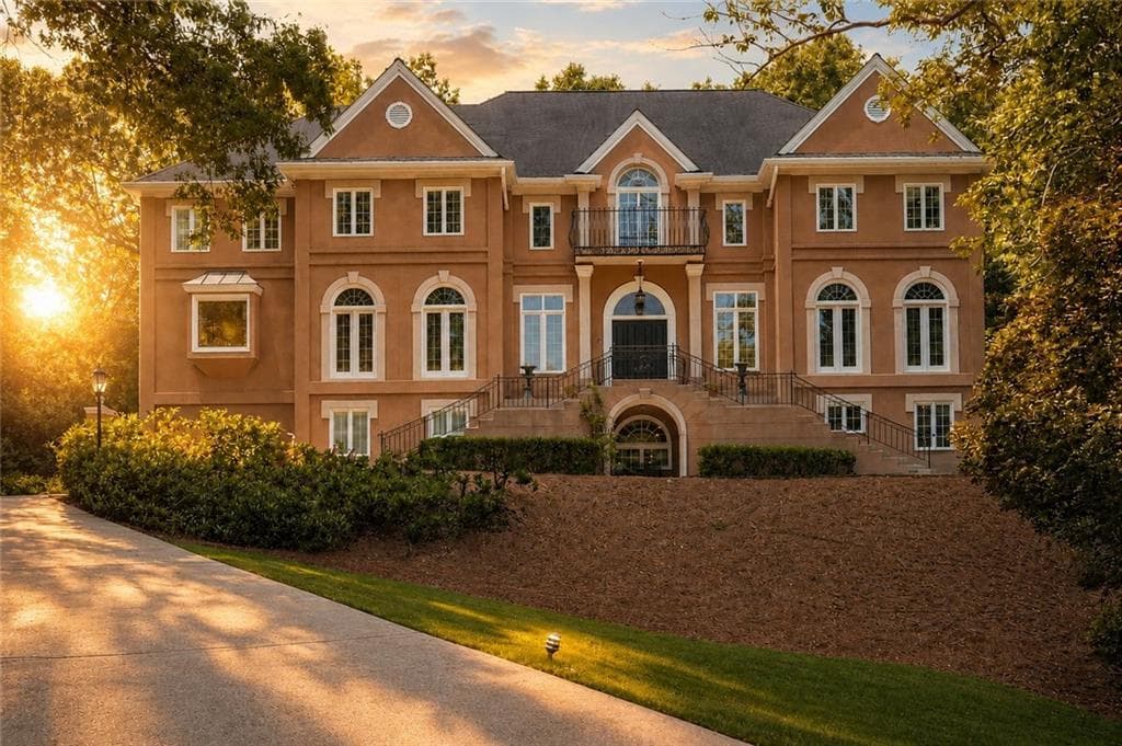 5 bedroom, 8 bathroom, 8,500 sq ft single family residence for sale at 135 Lameloise Lane, Atlanta, GA 30327 — photo 3