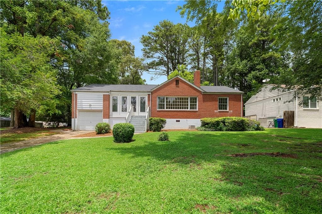 3 bedroom, 1 bathroom, 1,470 sq ft single family residence sold at 2302 Wineleas Road, Decatur, GA 30033