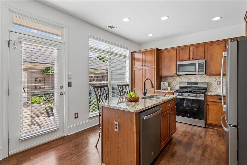 2 bedroom, 3 bathroom, 1,682 sq ft townhouse for sale at 243 S Village Square, Canton, GA 30115 — photo 7