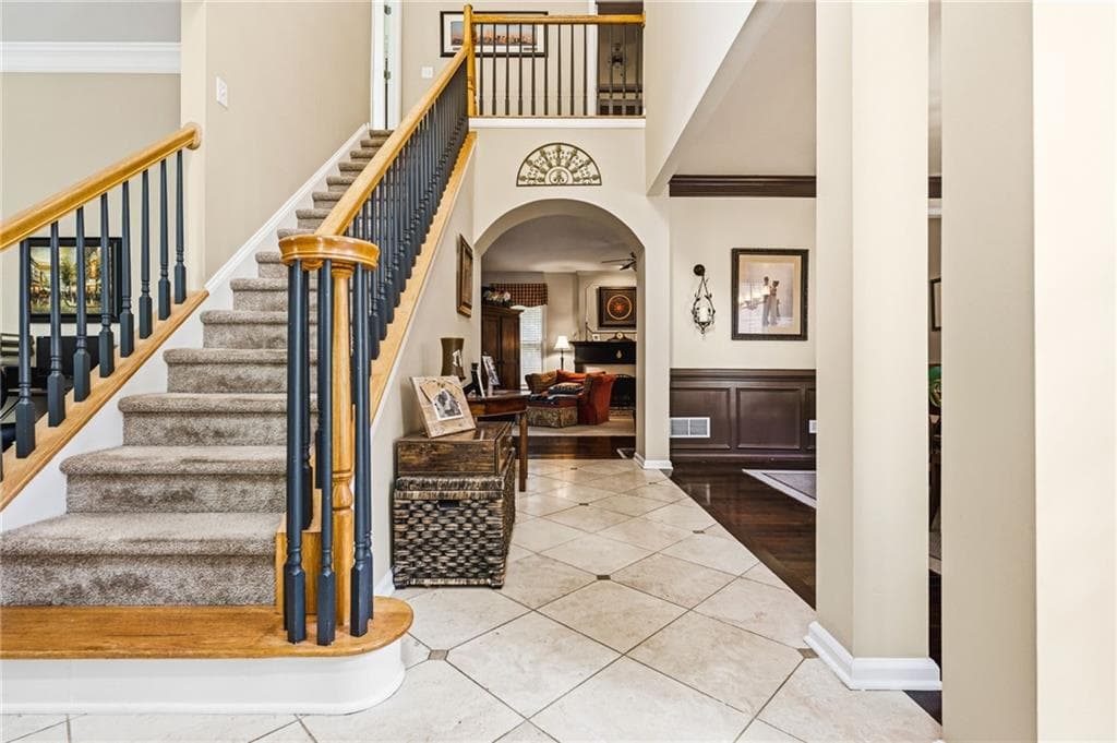 5 bedroom, 4 bathroom, 3,685 sq ft single family residence for sale at 540 Sheringham Lane, Alpharetta, GA 30005 — photo 7