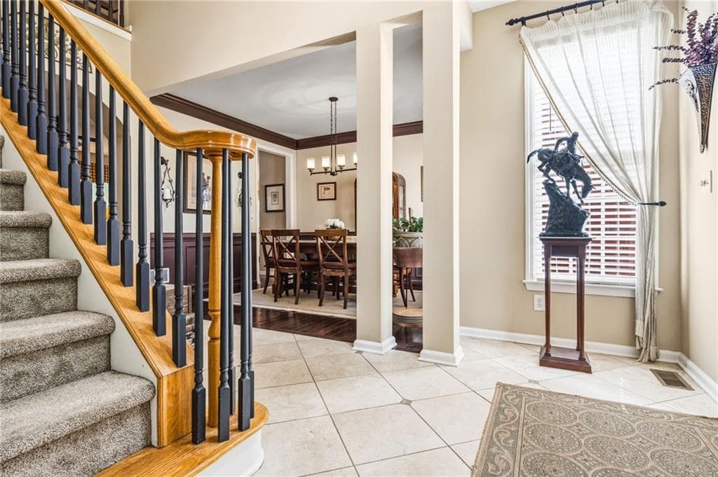 5 bedroom, 4 bathroom, 3,685 sq ft single family residence for sale at 540 Sheringham Lane, Alpharetta, GA 30005 — photo 8