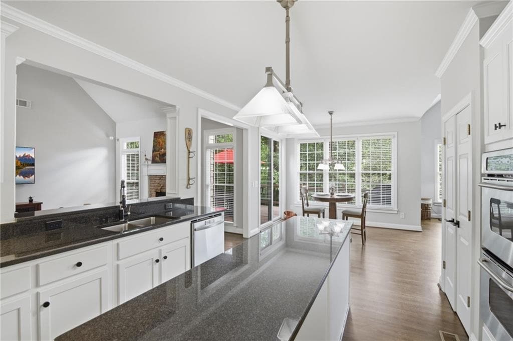 5 bedroom, 4 bathroom, 3,005 sq ft single family residence for sale at 3663 Walden Lane, Acworth, GA 30102 — photo 5