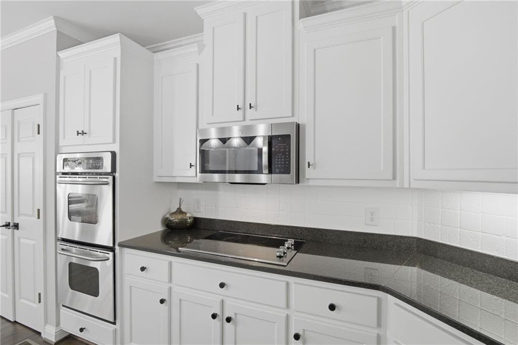 5 bedroom, 4 bathroom, 3,005 sq ft single family residence for sale at 3663 Walden Lane, Acworth, GA 30102 — photo 6
