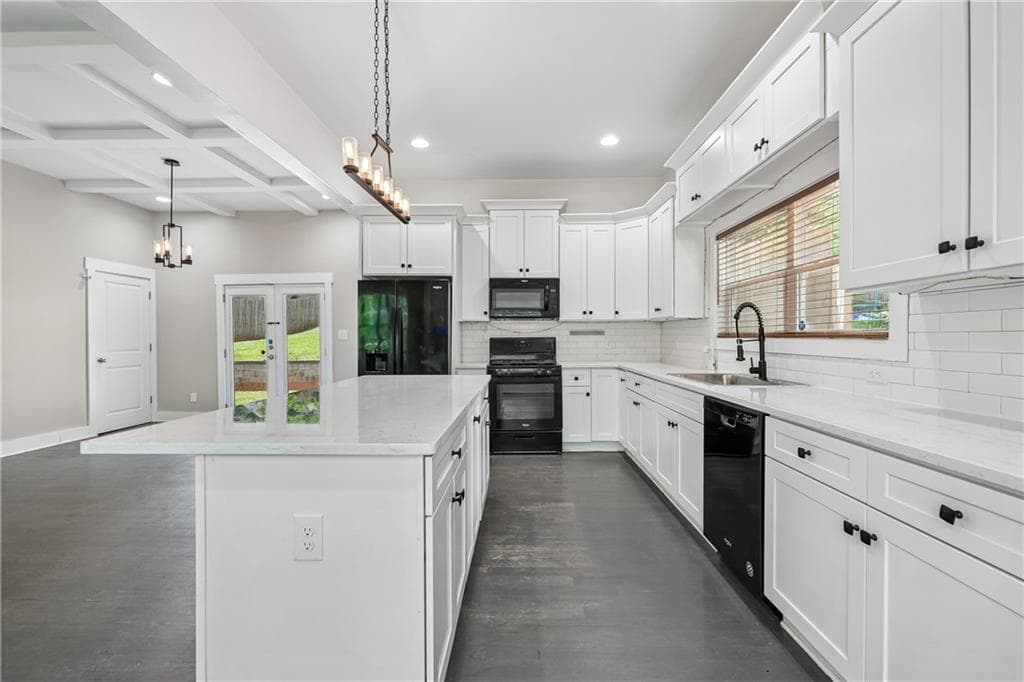4 bedroom, 4 bathroom, 2,694 sq ft single family residence under contract at 1955 Meadow Lane, Decatur, GA 30032 — photo 2
