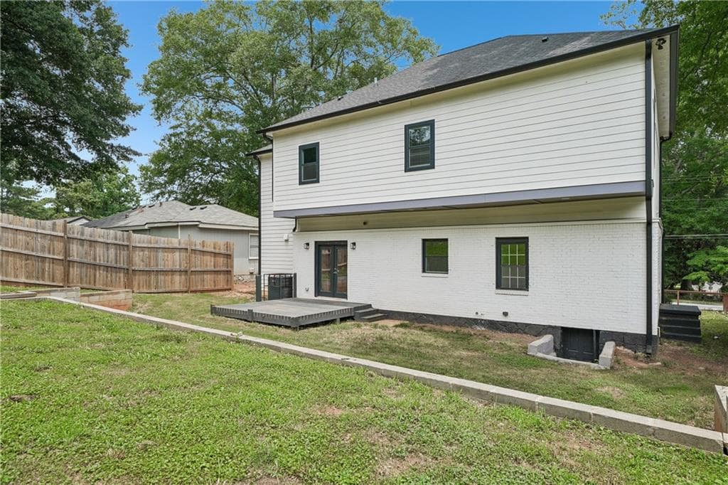 4 bedroom, 4 bathroom, 2,694 sq ft single family residence under contract at 1955 Meadow Lane, Decatur, GA 30032 — photo 5