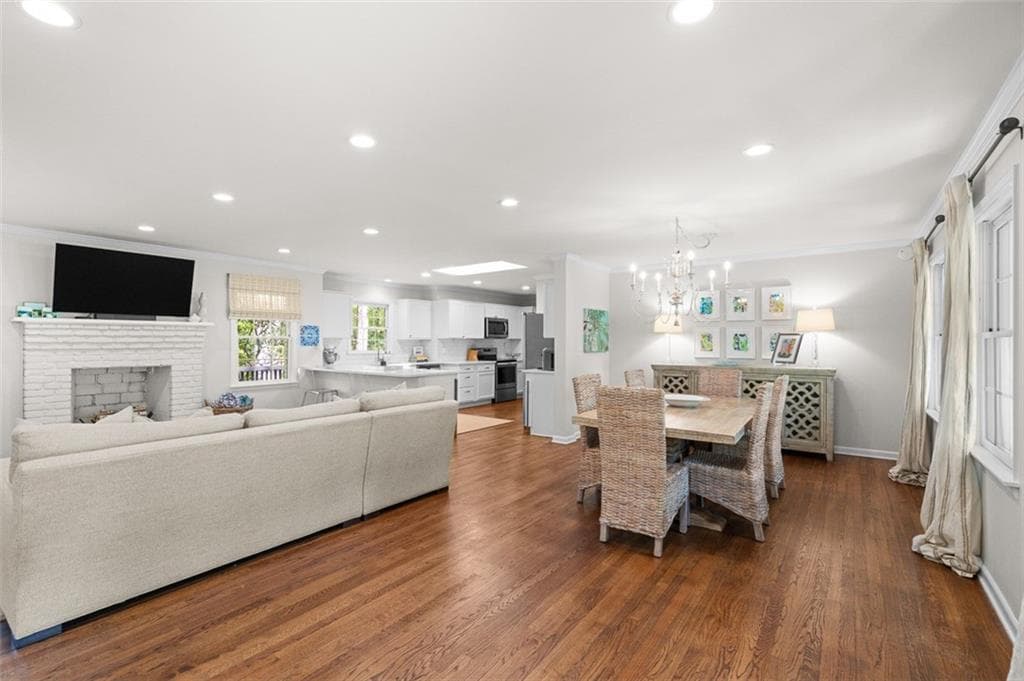 4 bedroom, 3 bathroom, 2,686 sq ft single family residence for sale at 2125 Briarwillow Drive, Atlanta, GA 30345 — photo 5