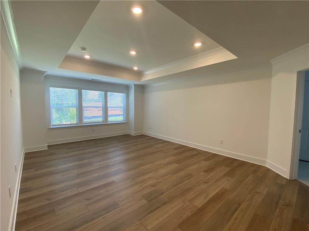 5 bedroom, 4 bathroom, 3,688 sq ft single family residence for sale at 4620 Cogburn Path, Cumming, GA 30028 — photo 9