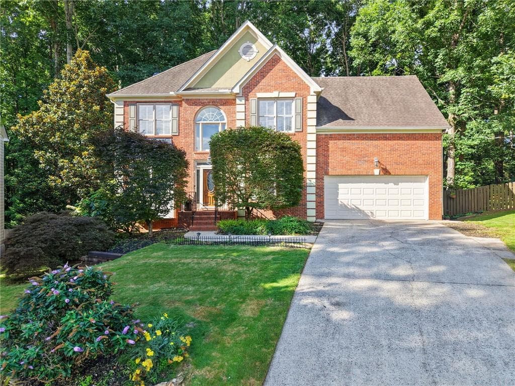 325 Camber Woods Court, Roswell, GA 30076 — most recent listing photo