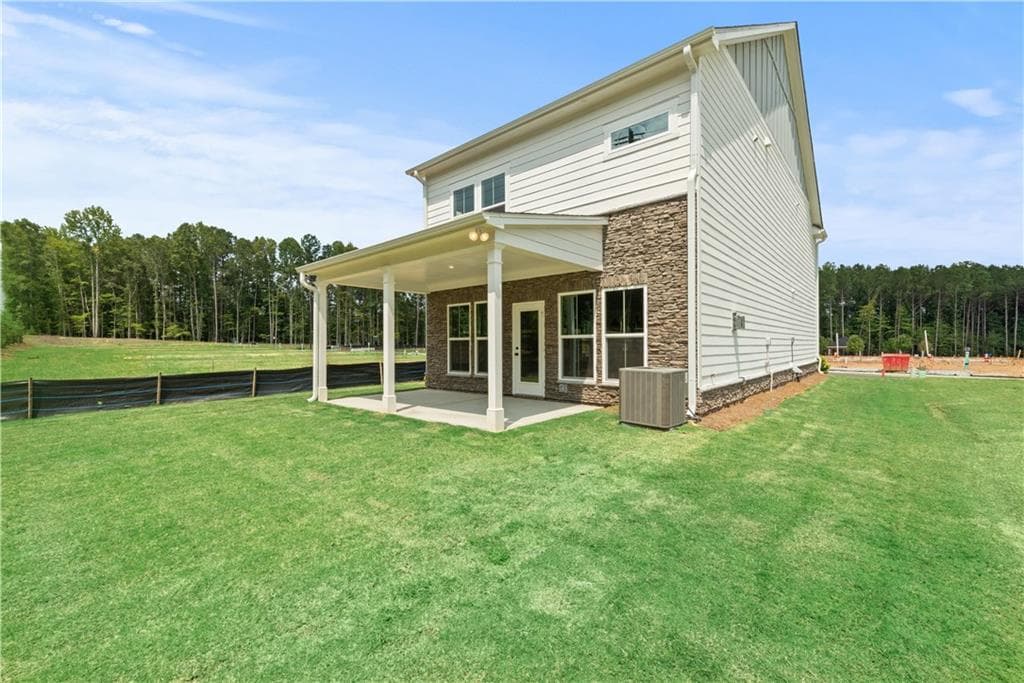 3 bedroom, 3 bathroom, 2,035 sq ft single family residence under contract at 5744 Tillman Way, Powder Springs, GA 30127 — photo 9