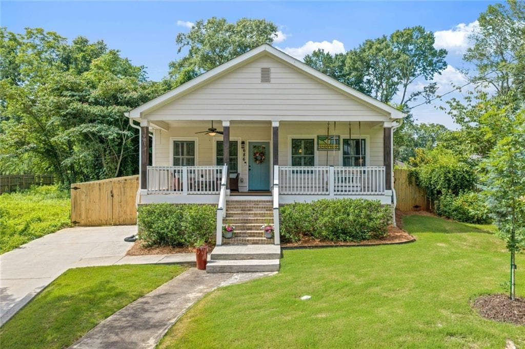 3 bedroom, 2 bathroom, 2,080 sq ft single family residence sold at 686 Elbert Street, Atlanta, GA 30310