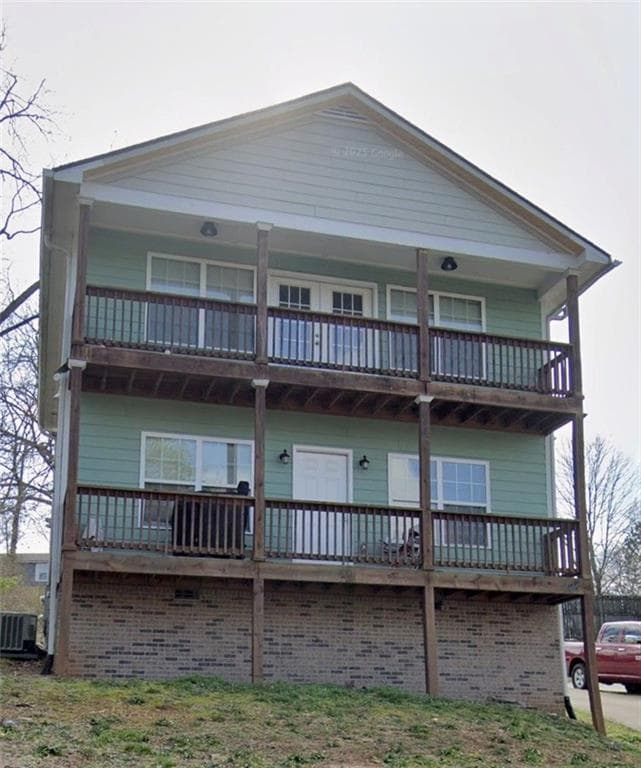 3 bedroom, 4 bathroom, 1,728 sq ft single family residence for rent at 194 Strickland Avenue, Athens, GA 30601 for $1,950 a month — photo 1 of 15
