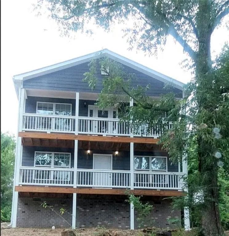 4 bedroom, 5 bathroom, 1,784 sq ft single family residence for rent at 184 Strickland Avenue, Athens, GA 30601 for $2,600 a month — photo 1 of 9