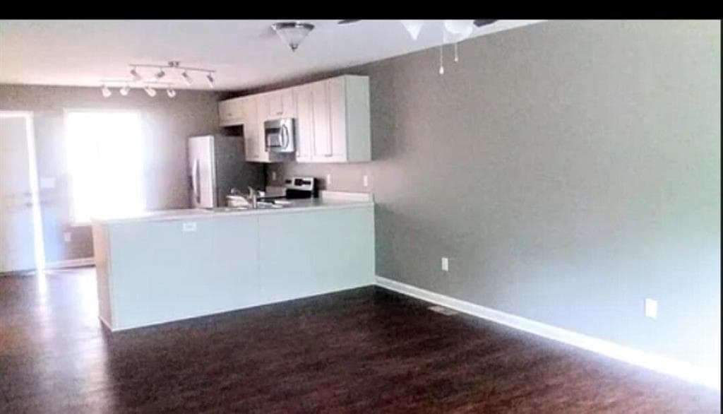 4 bedroom, 5 bathroom, 1,784 sq ft single family residence for rent at 184 Strickland Avenue, Athens, GA 30601 for $2,600 a month — photo 4