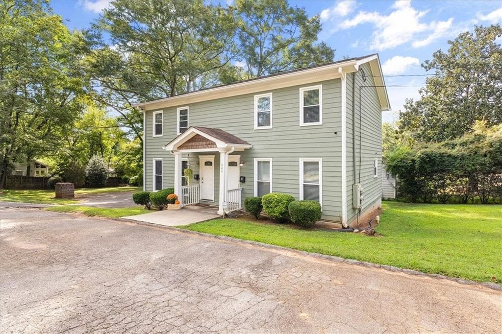 2 bedroom, 2 bathroom, 2,240 sq ft duplex for rent at 840 Rosedale Avenue B, Atlanta, GA 30312 for $2,100 a month — photo 1 of 17