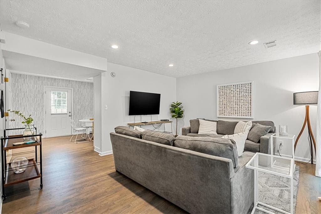 2 bedroom, 2 bathroom, 2,240 sq ft duplex for rent at 840 Rosedale Avenue B, Atlanta, GA 30312 for $2,100 a month — photo 2