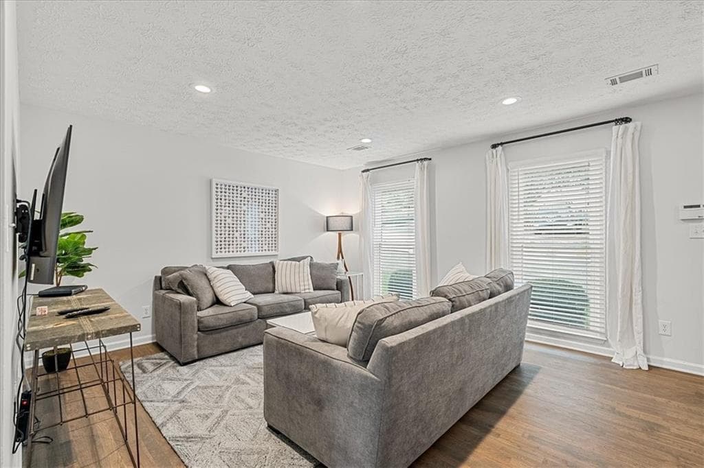 2 bedroom, 2 bathroom, 2,240 sq ft duplex for rent at 840 Rosedale Avenue B, Atlanta, GA 30312 for $2,100 a month — photo 3