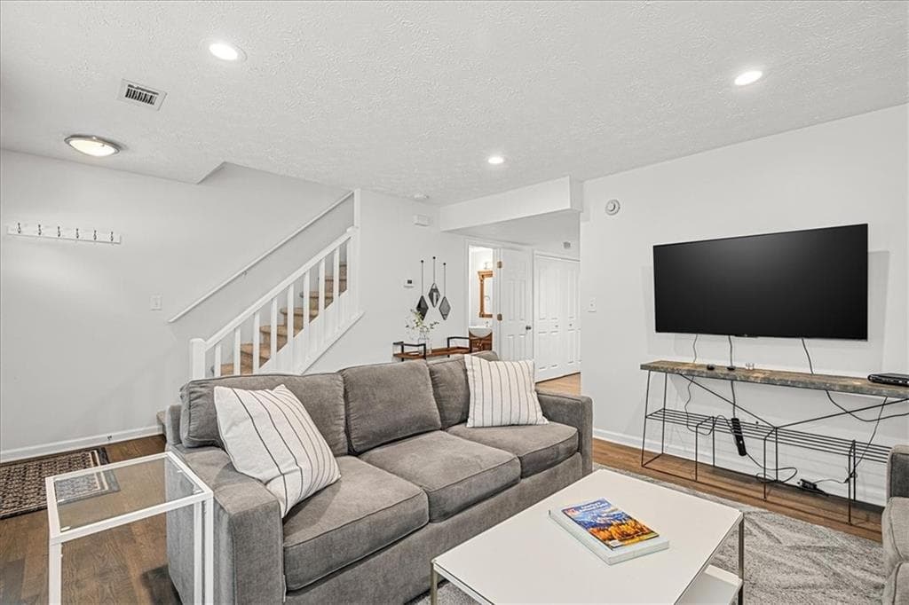 2 bedroom, 2 bathroom, 2,240 sq ft duplex for rent at 840 Rosedale Avenue B, Atlanta, GA 30312 for $2,100 a month — photo 4