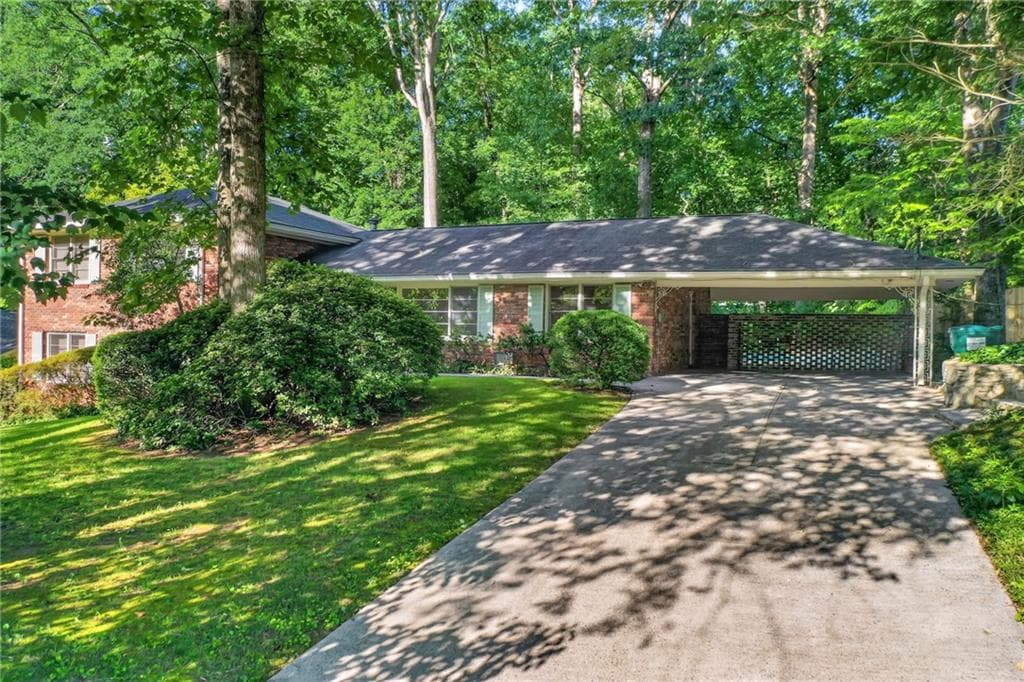 5 bedroom, 3 bathroom, 1,734 sq ft single family residence sold at 6885 Heathfield Drive, Atlanta, GA 30328
