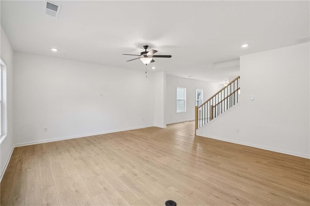 5 bedroom, 4 bathroom, 3,358 sq ft single family residence under contract at 6235 Kismet Road, Buford, GA 30518 — photo 8