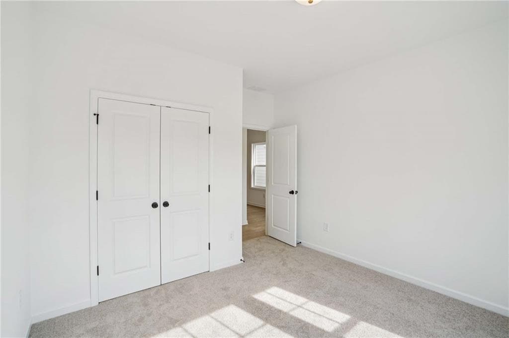5 bedroom, 4 bathroom, 3,358 sq ft single family residence under contract at 6235 Kismet Road, Buford, GA 30518 — photo 10