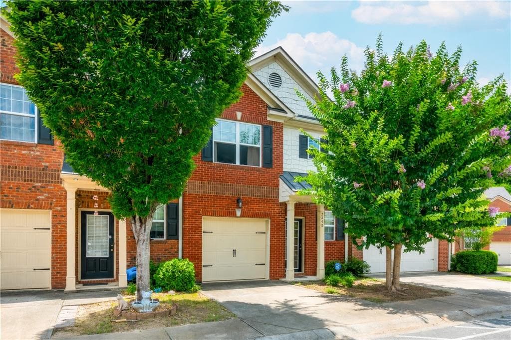 3 bedroom, 3 bathroom, 1,574 sq ft townhouse under contract at 2240 Ferentz Trace, Norcross, GA 30071 — photo 2
