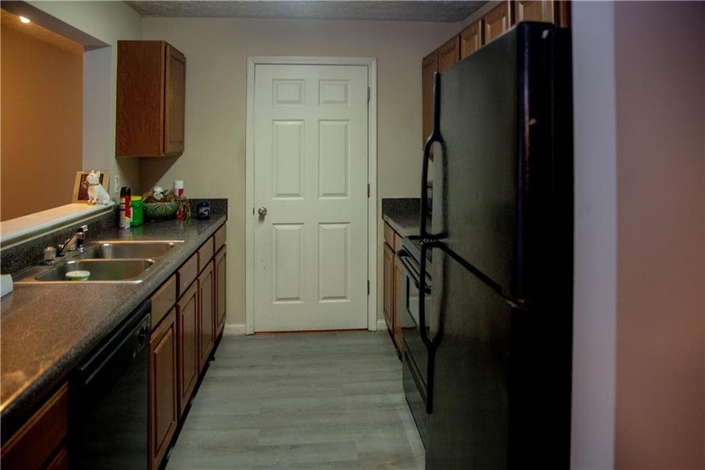 3 bedroom, 2 bathroom, 1,292 sq ft condominium for sale at 12301 Fairington Ridge Circle, Lithonia, GA 30038 — photo 7
