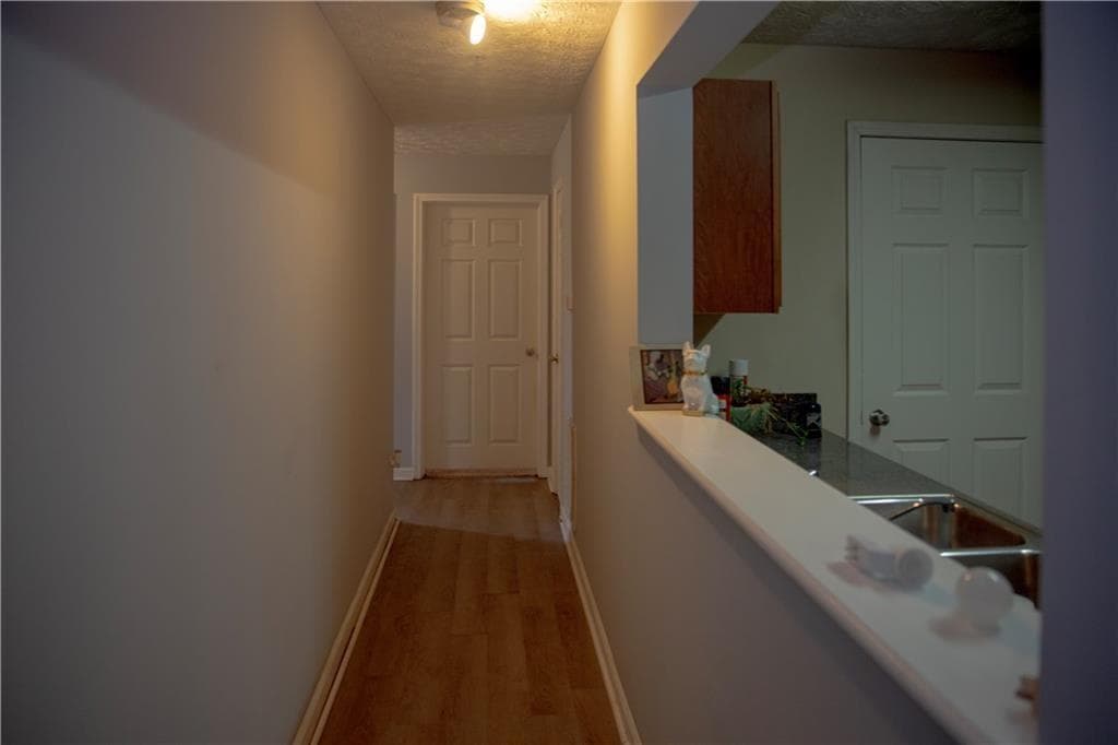 3 bedroom, 2 bathroom, 1,292 sq ft condominium for sale at 12301 Fairington Ridge Circle, Lithonia, GA 30038 — photo 8