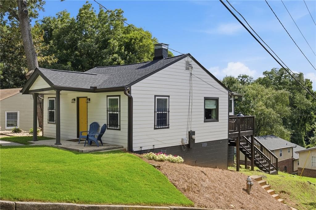 4 bedroom, 2 bathroom, 1,144 sq ft single family residence for sale at 1756 Mary George Avenue, Atlanta, GA 30318 — photo 4
